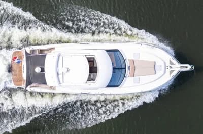 Rivièra 4700 Sport Yacht 4