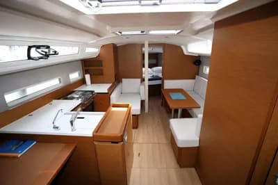 Jeanneau Sun Odyssey 410 4