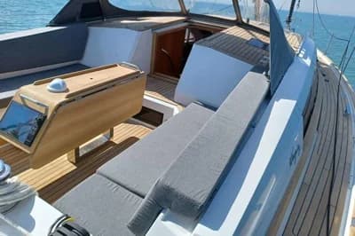 Wauquiez 48 Pilot Saloon 4