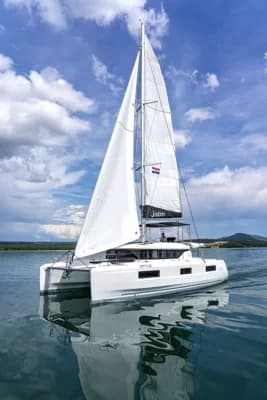 Lagoon 46 3