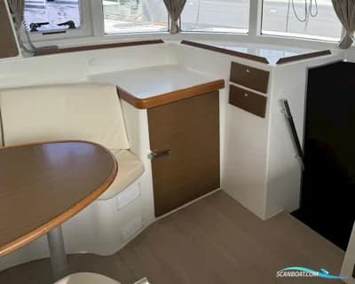 Lagoon 380 4
