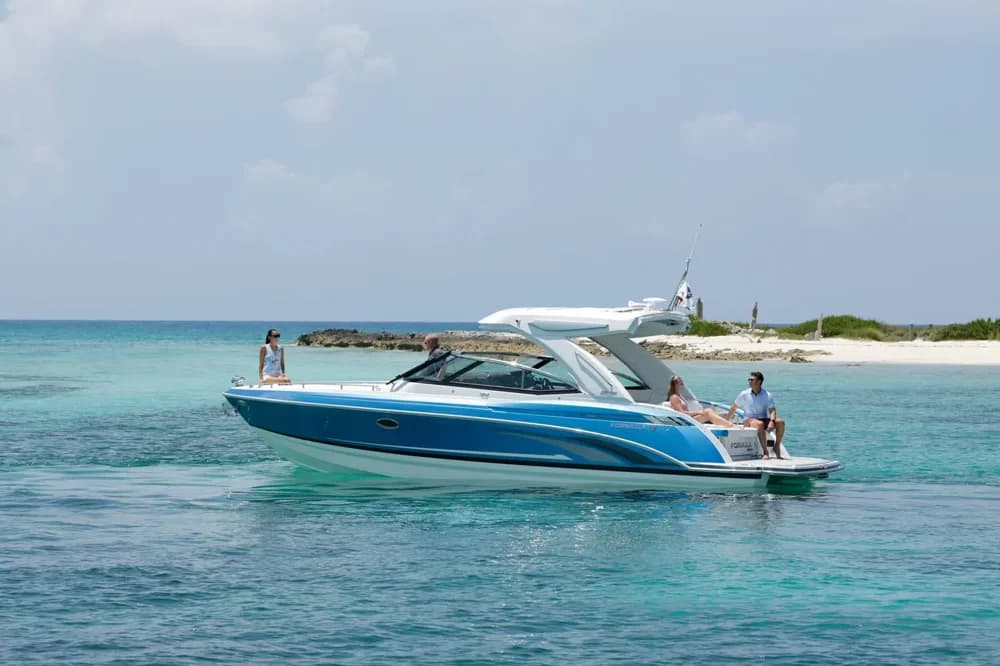 2026 Formula 330 Crossover Bowrider