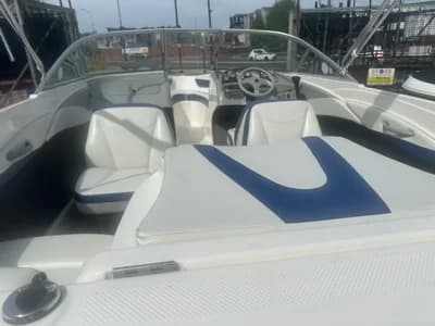 2005 Bayliner 185 Bowrider Boat for Sale in Sheffield 2