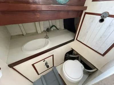 1980 Peter Nash Percy Dalton Gaff Cutter Boat for Sale in Cornwall 5