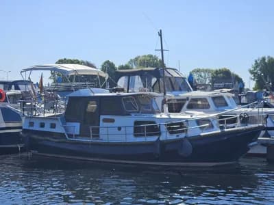 Holl.Stahlkajütboot 2