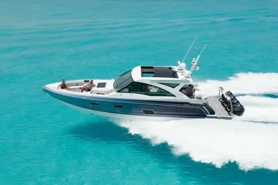 2026 Formula 430 SuperSport Crossover Boat for Sale 2