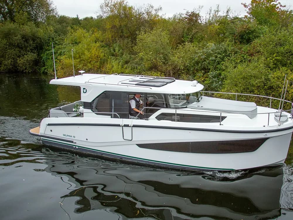2027 Delphia 10 Sedan Boat for Sale in Reading