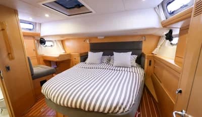 2007 Oyster 56 Boat for Sale in Ipswich 5