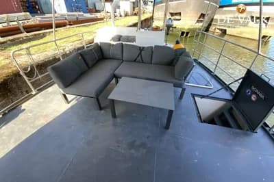 1930 Luxe Motor 22 M Boat for Sale in Contact 3