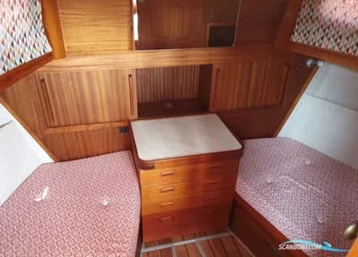 Nauticat 33 4