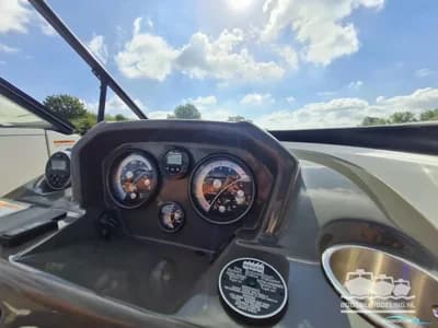 Bayliner VR6 Bowrider 4