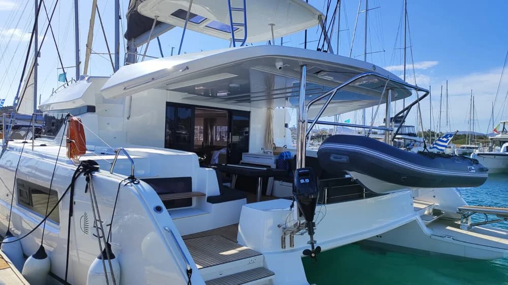 Lagoon 51