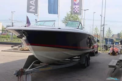 Chris Craft 28 Launch 3