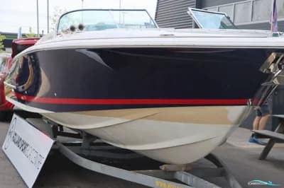 Chris Craft 28 Launch 5