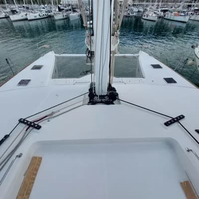 Lagoon 620 2