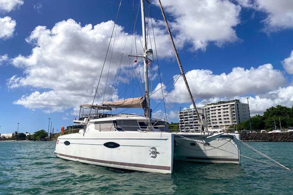 Fountaine Pajot Helia 44