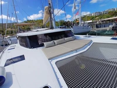 Fountaine Pajot Lucia 40 3