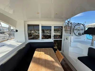 Lagoon 40 5