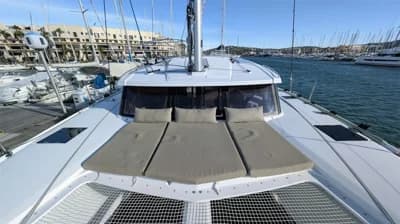Fountaine Pajot Lucia 40 Maestro 3