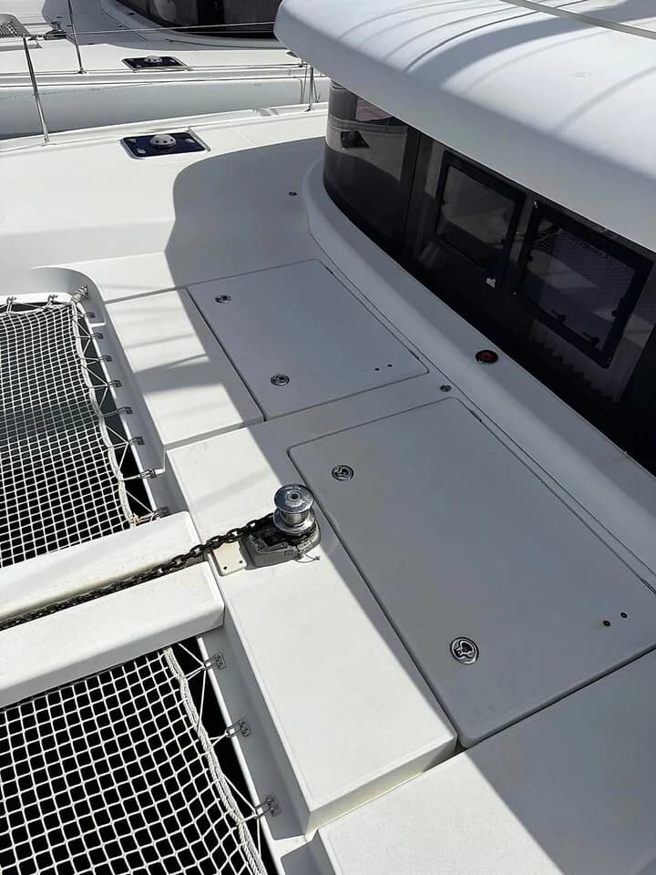 Lagoon 42