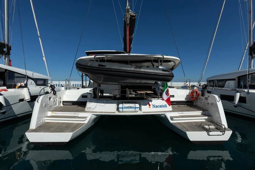 Lagoon 42