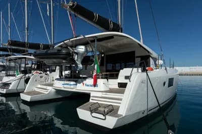 Lagoon 42 2