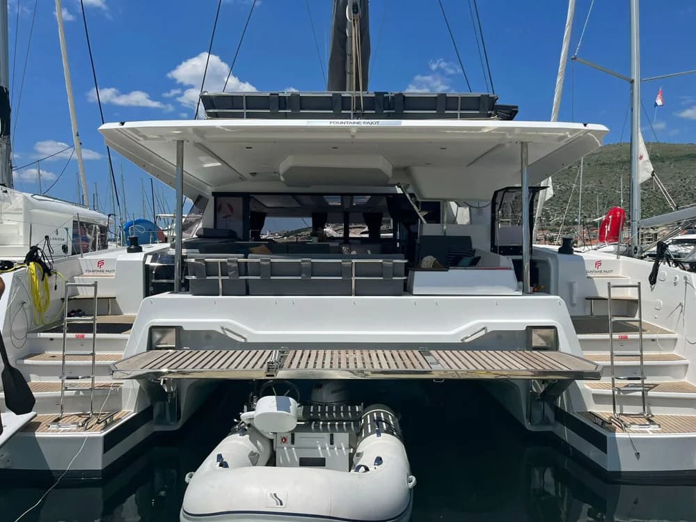 Fountaine Pajot Aura 51