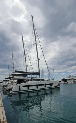 Fountaine Pajot Aura 51 2