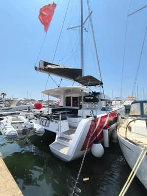 Lagoon 40 2