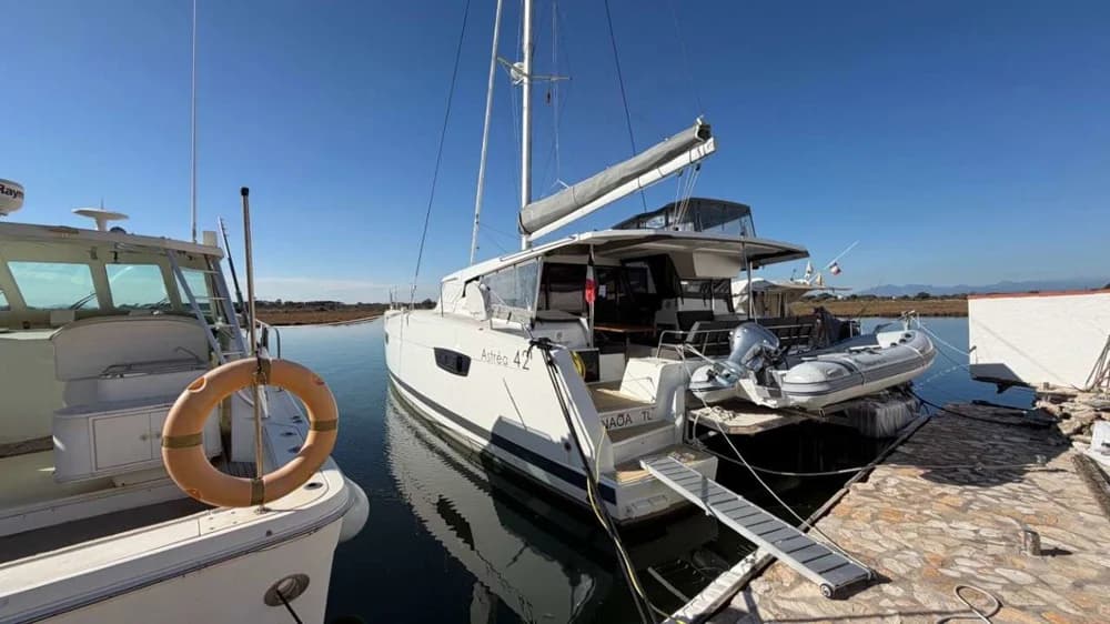 Fountaine Pajot Astrea 42