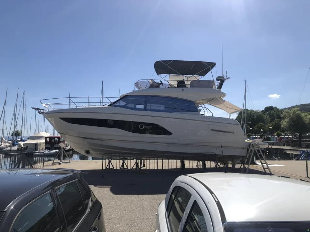 Prestige 420 Fly
