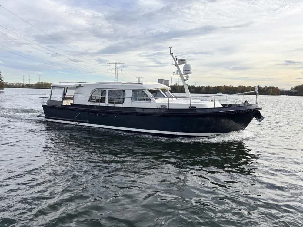 Linssen Grand Sturdy 43.9 Sedan Twin