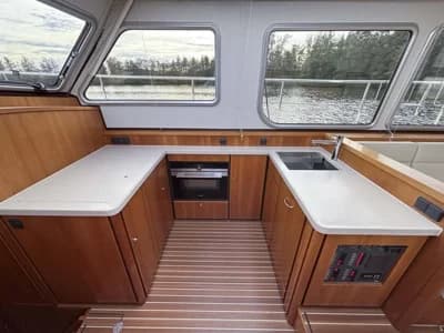 Linssen Grand Sturdy 43.9 Sedan Twin 3