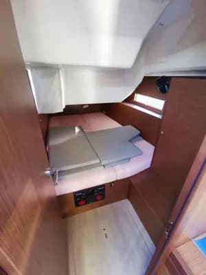 Beneteau Oceanis 40.1 4
