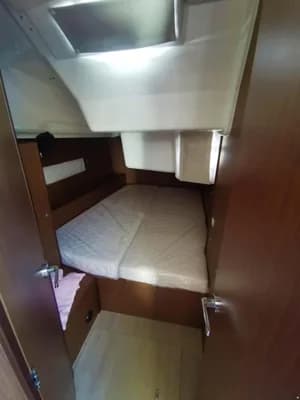 Beneteau Oceanis 40.1 5