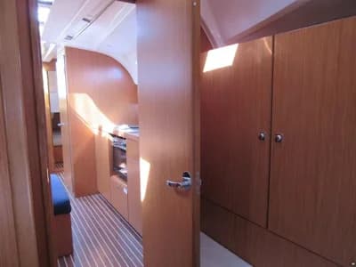 Bavaria Cruiser 41 4