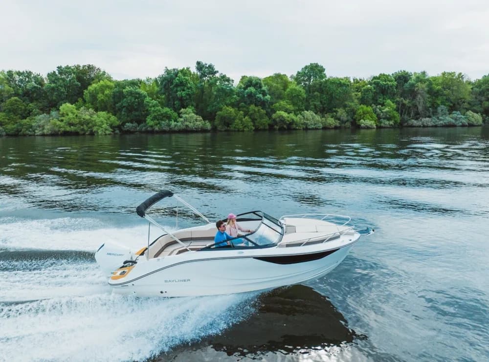 Bayliner C21 Outboard