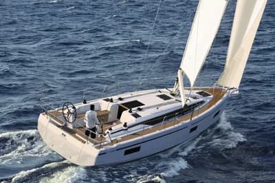 Bavaria C38 2