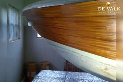 Custom Built GRP Daycruiser 9M 4