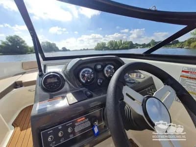 Bayliner VR6 Bowrider 3