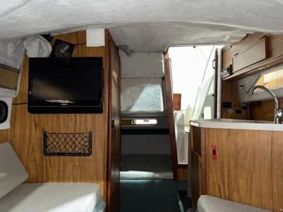 Sea Ray Seville 3