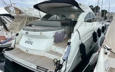 Bénéteau Monte Carlo 42 Hard Top 2