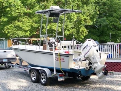 1987 Boston Whaler Outrage 2