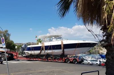 Intrepid 475 Sport Yacht 4