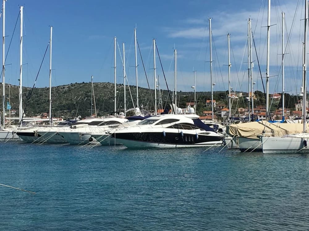 Sunseeker Predator 52
