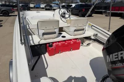 2018 Boston Whaler 150 Super Sport 4