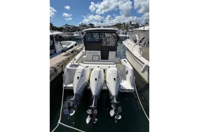 2023 Boston Whaler 345 Conquest 2