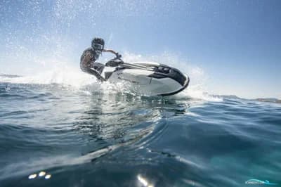Yamaha Superjet 2