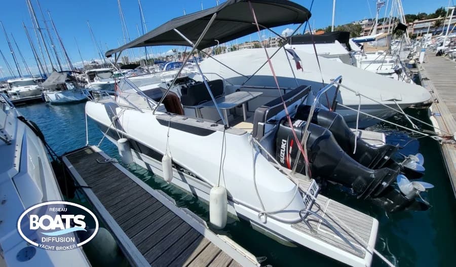 Bénéteau Flyer 8.8 Sundeck