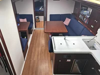 2011 Hanse 400 Boat for Sale in Bangor 2